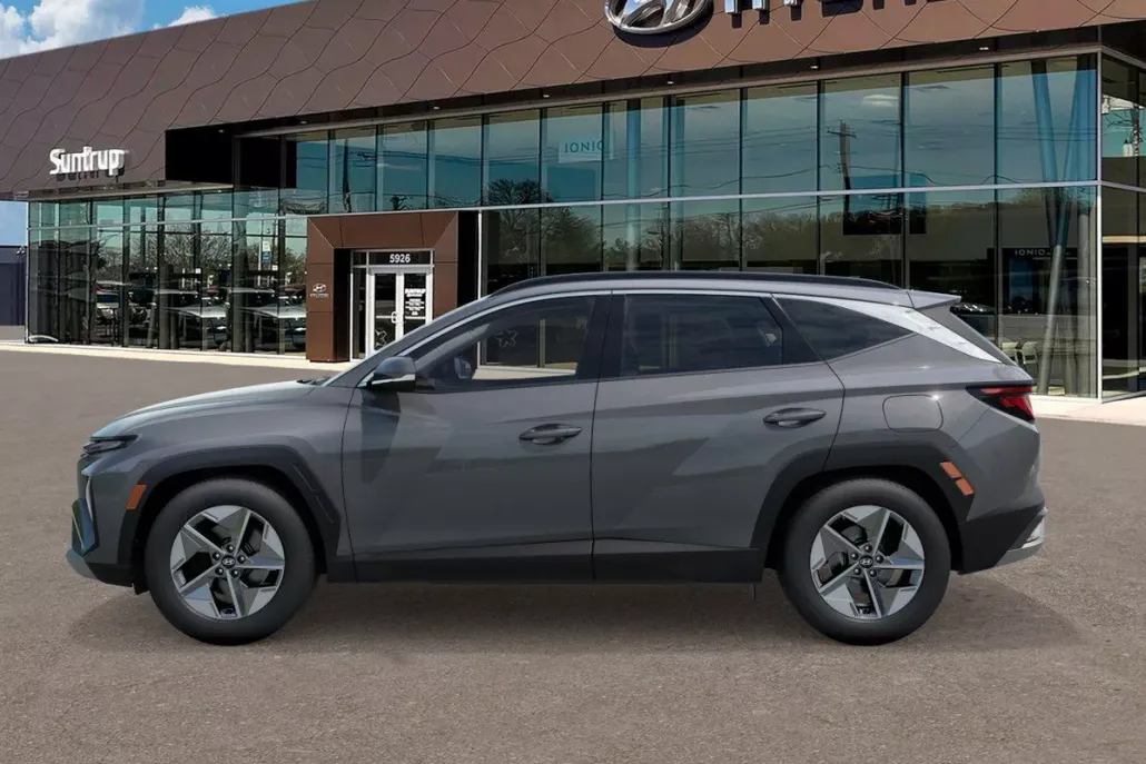 2025 Hyundai Tucson SEL photo 1