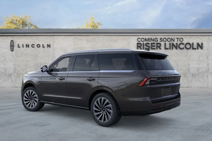 2025 Lincoln Navigator Black Label photo 1