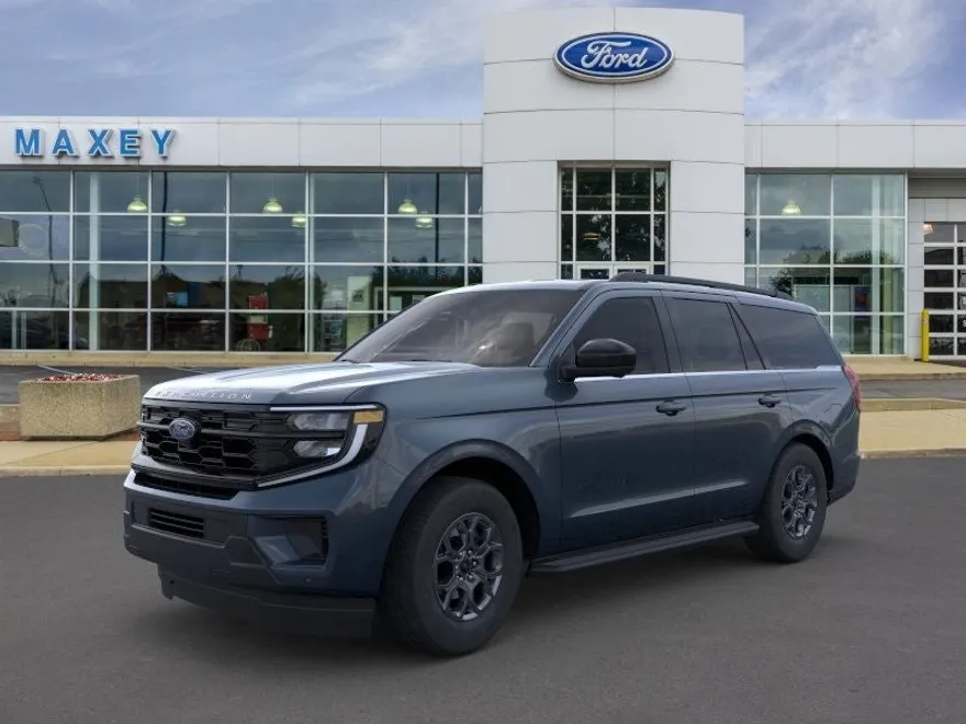 2025 Ford Expedition photo 1