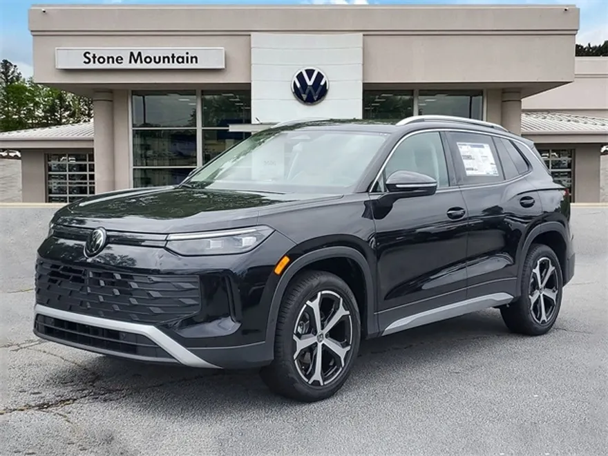 2025 Volkswagen Tiguan SE photo 1
