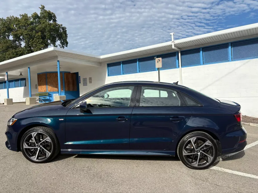 2020 Audi A3 S line Premium Quattro photo 1