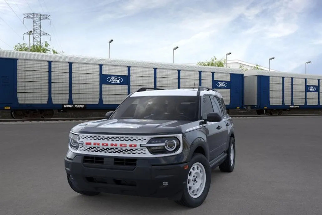 2025 Ford Bronco Sport Heritage photo 1