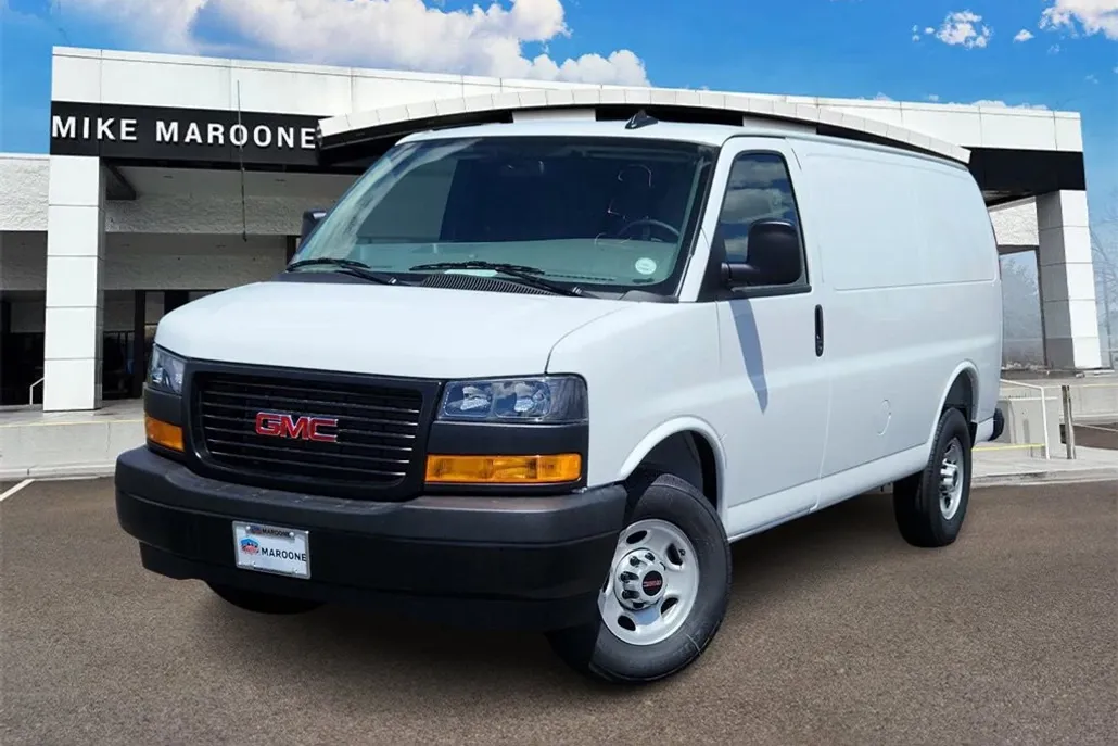 2025 Gmc Savana Cargo 2500 photo 1