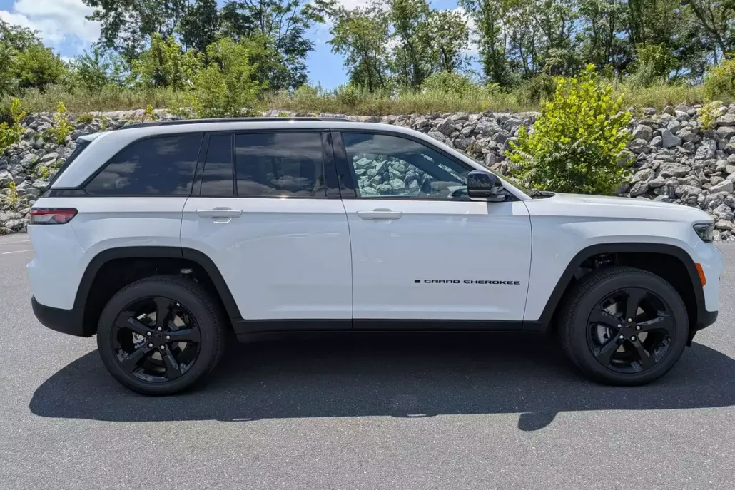 2025 Jeep Grand Cherokee Altitude X photo 1