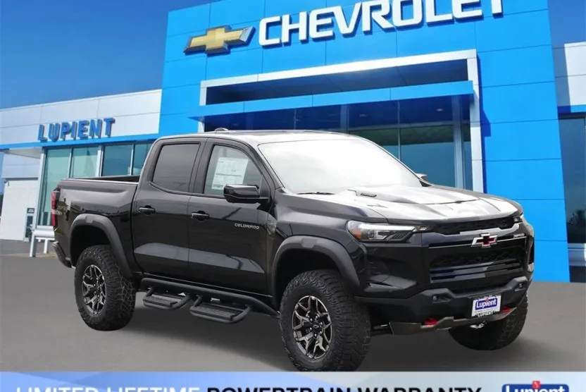2026 Chevrolet Colorado ZR2 photo 1