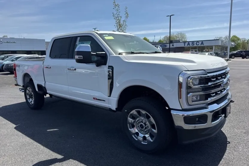2025 Ford F-350 Lariat photo 1