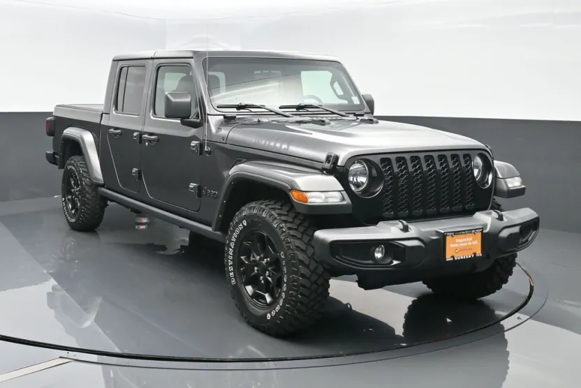 2021 Jeep Gladiator Sport photo 1