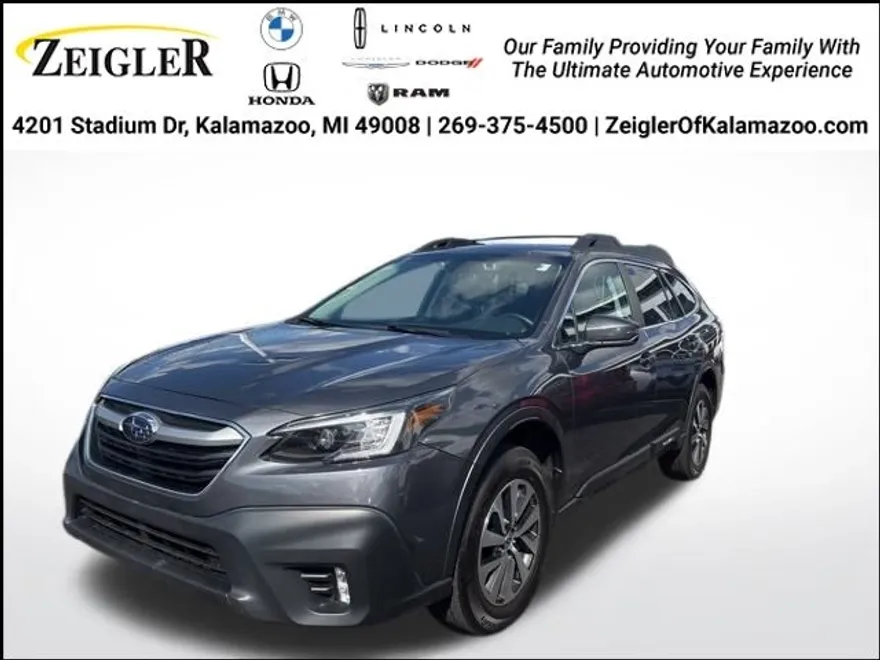 2020 Subaru Outback Premium photo 1