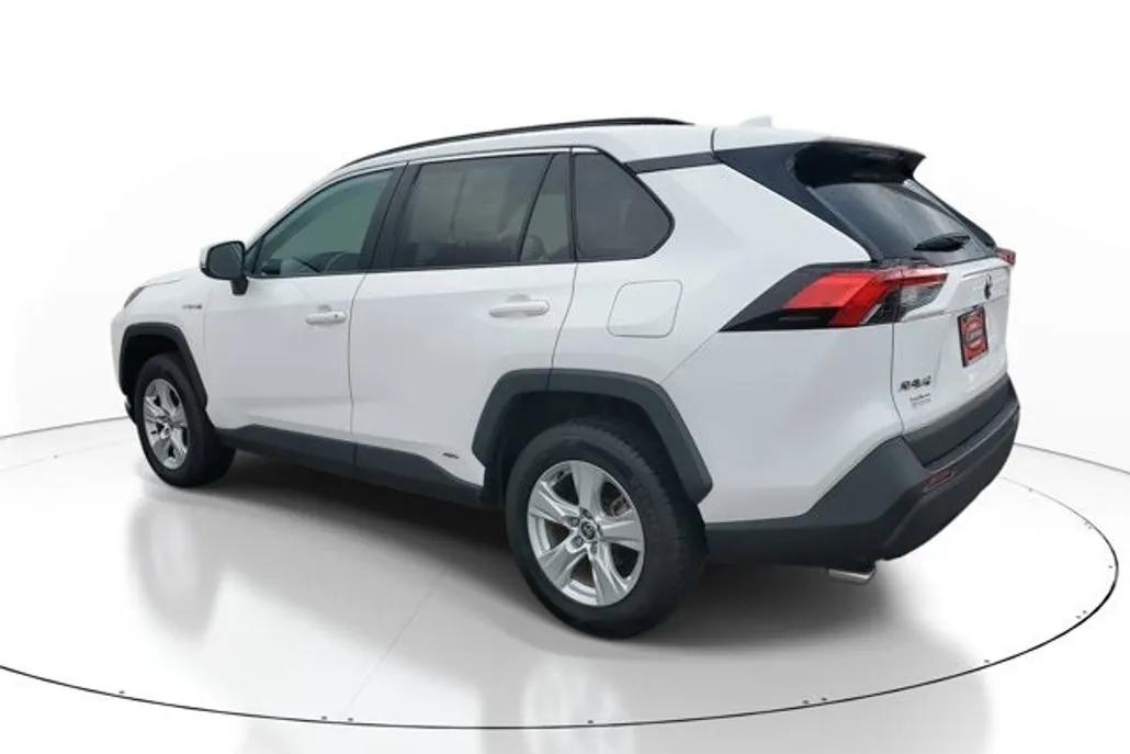 2021 Toyota RAV4 Hybrid XLE photo 1