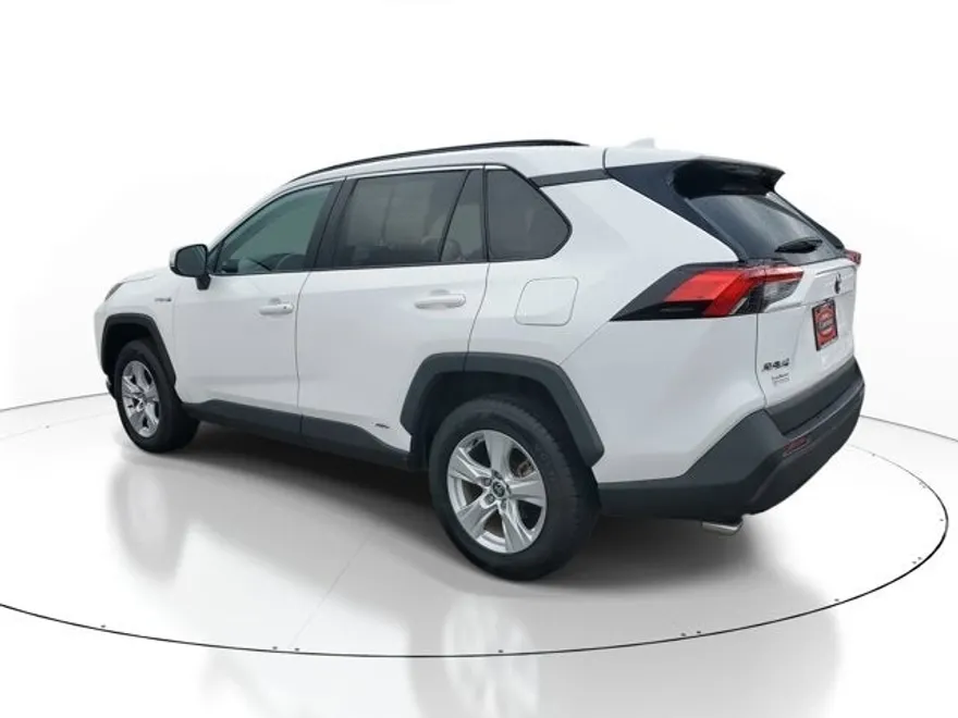 2021 Toyota RAV4 Hybrid XLE photo 1