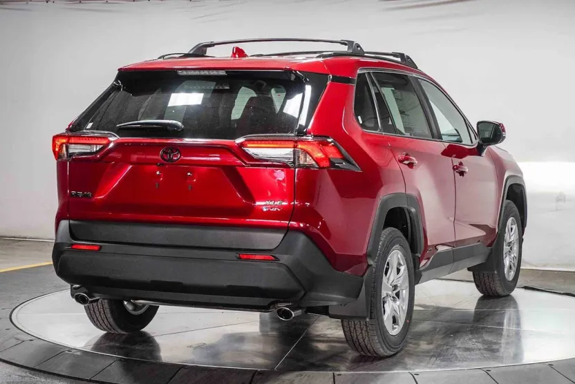 2025 Toyota RAV4 Hybrid XLE photo 1