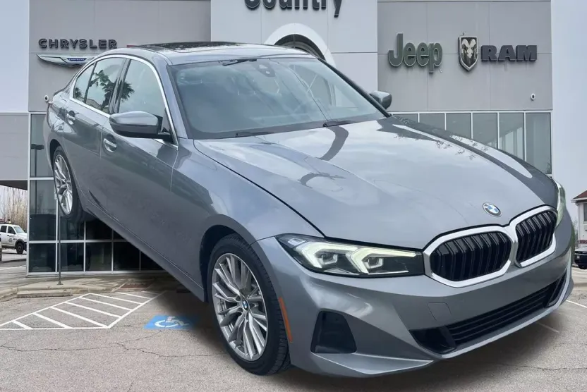 2024 Bmw 330i Sedan photo 1