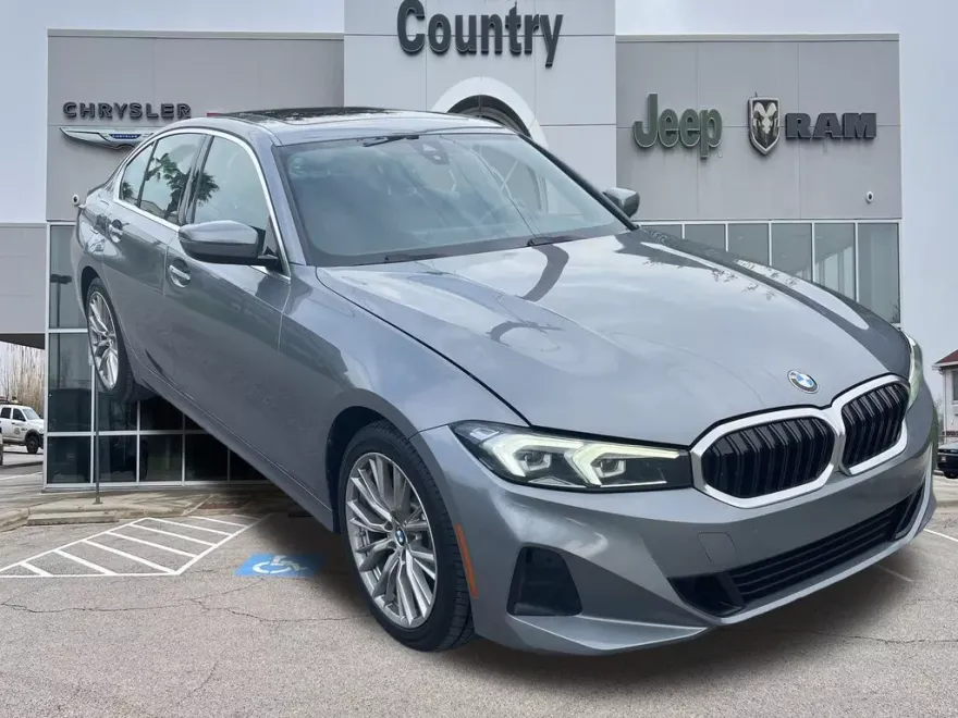 2024 Bmw 330i Sedan photo 1