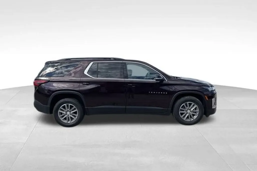 2023 Chevrolet Traverse Cloth photo 1