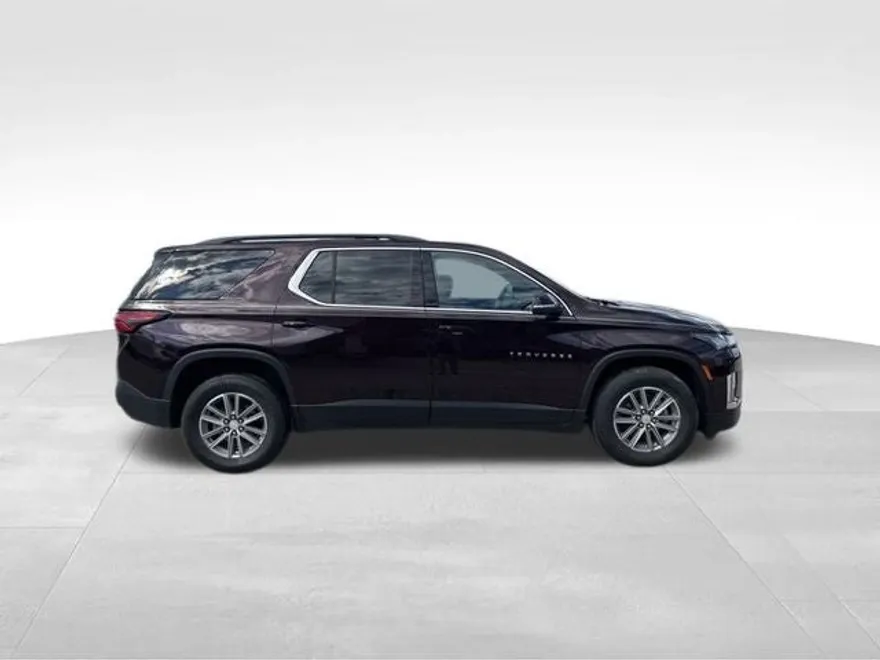 2023 Chevrolet Traverse Cloth photo 1