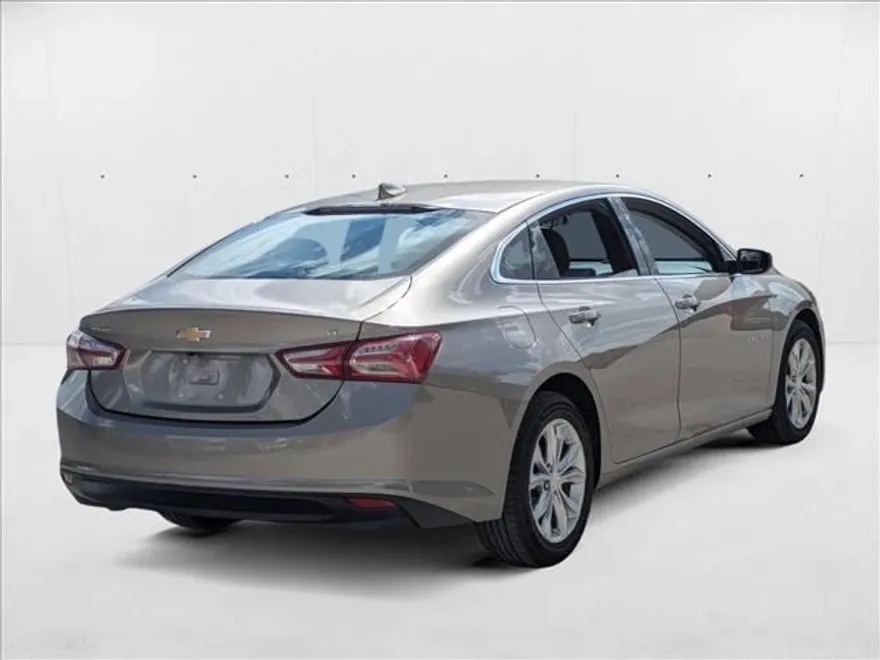 2022 Chevrolet Malibu 1LT photo 1
