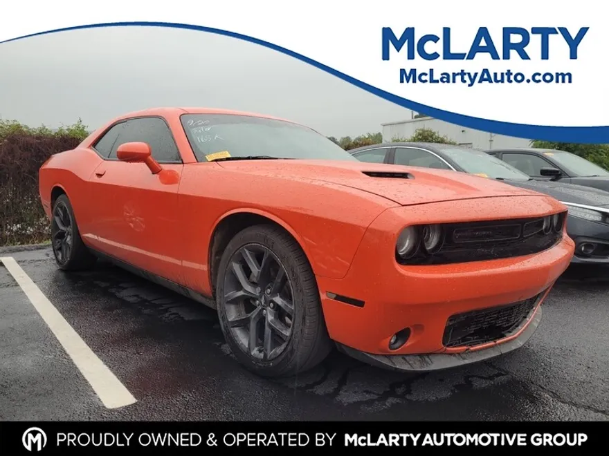 2021 Dodge Challenger SXT photo 1