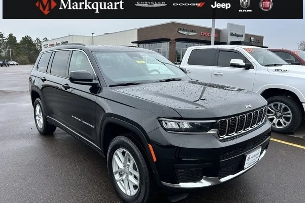 2025 Jeep Grand Cherokee Laredo photo 1
