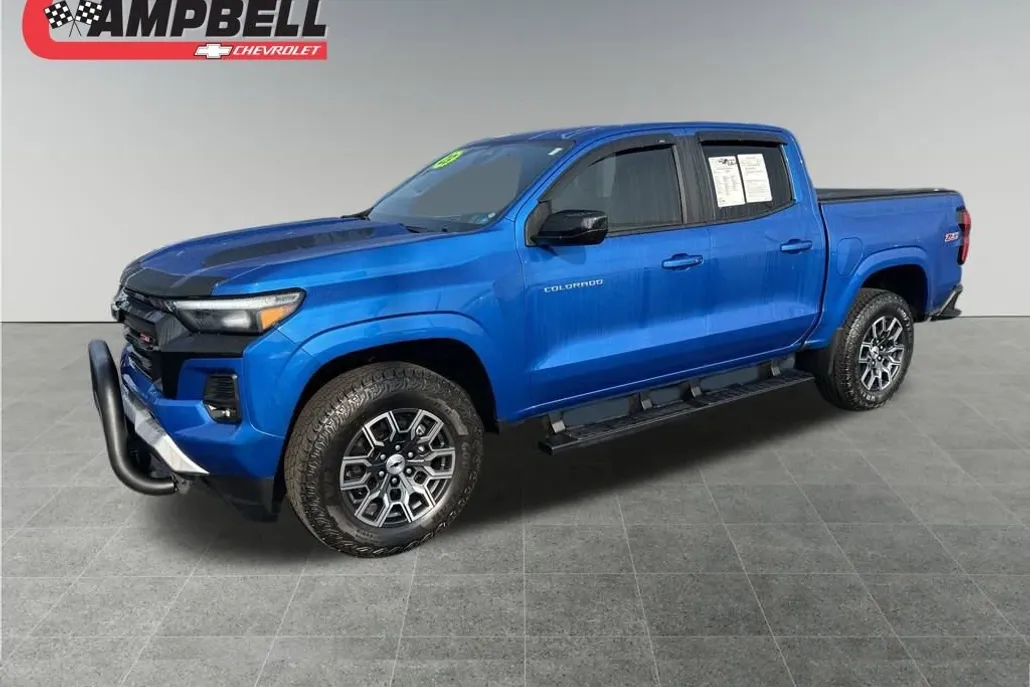2023 Chevrolet Colorado Z71 photo 1