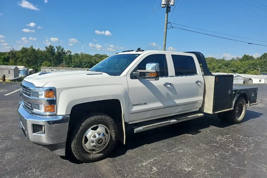 2019 Chevrolet Silverado 3500HD LTZ photo 1