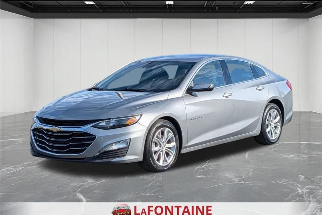 2024 Chevrolet Malibu 1LT photo 1