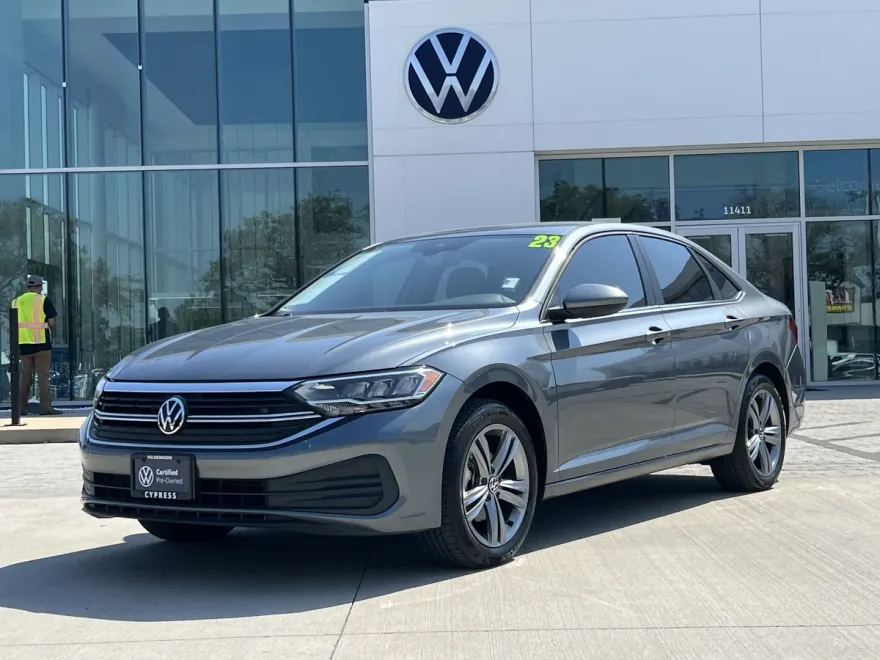2023 Volkswagen Jetta SE photo 1