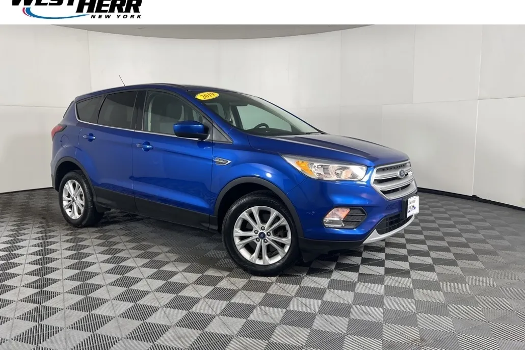 2019 Ford Escape SE photo 1