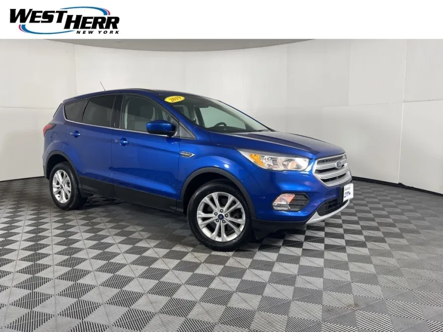 2019 Ford Escape SE photo 1