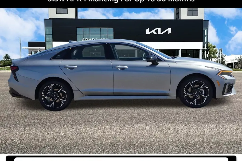 2026 Kia K5 GT-Line photo 1
