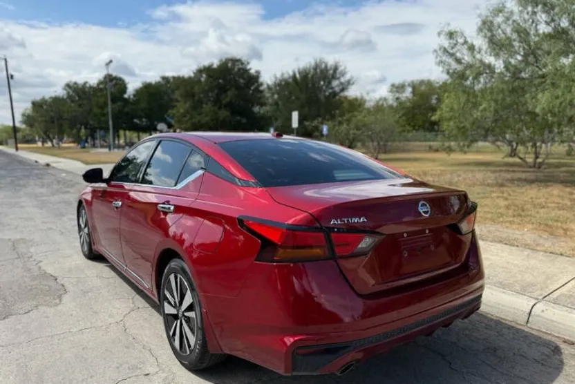 2019 Nissan Altima 2.5 SL photo 1