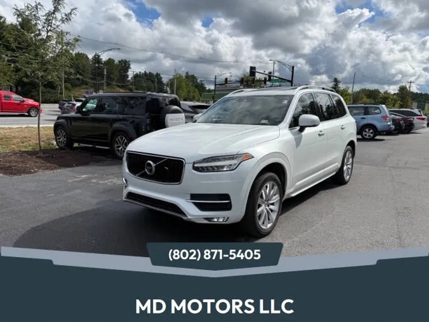 2017 Volvo XC90 Momentum photo 1