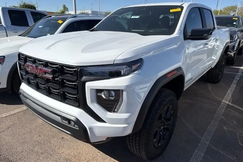 2025 Gmc Canyon Elevation photo 1