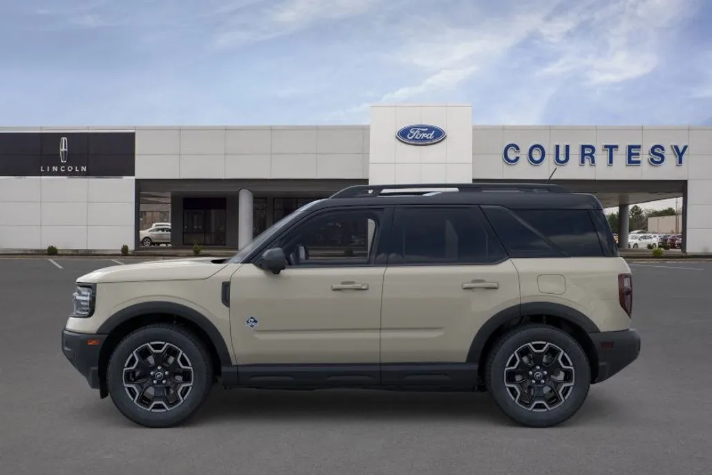 2025 Ford Bronco Sport Outer Banks photo 1