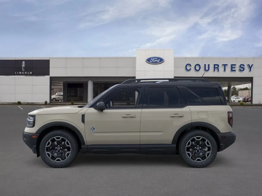 2025 Ford Bronco Sport Outer Banks photo 1