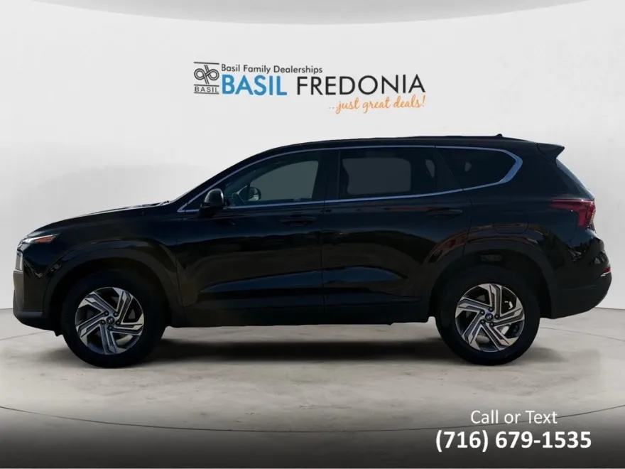 2021 Hyundai Santa Fe SE photo 1