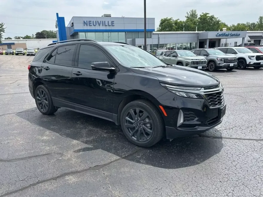 2023 Chevrolet Equinox RS photo 1