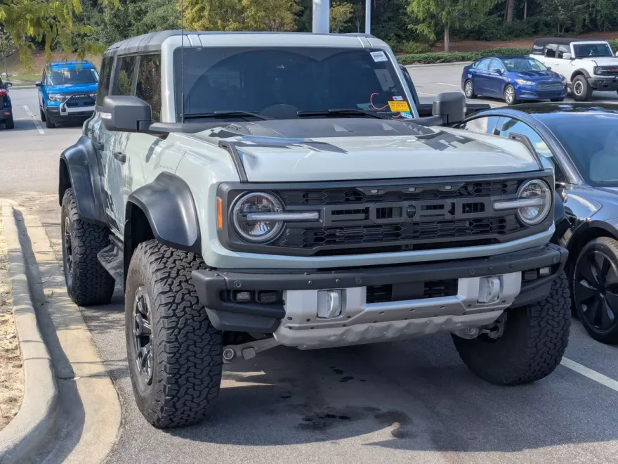 2023 Ford Bronco Raptor photo 1