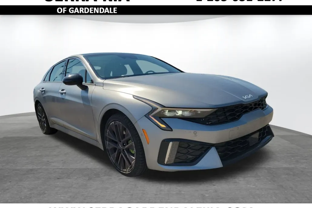 2025 Kia K5 GT photo 1