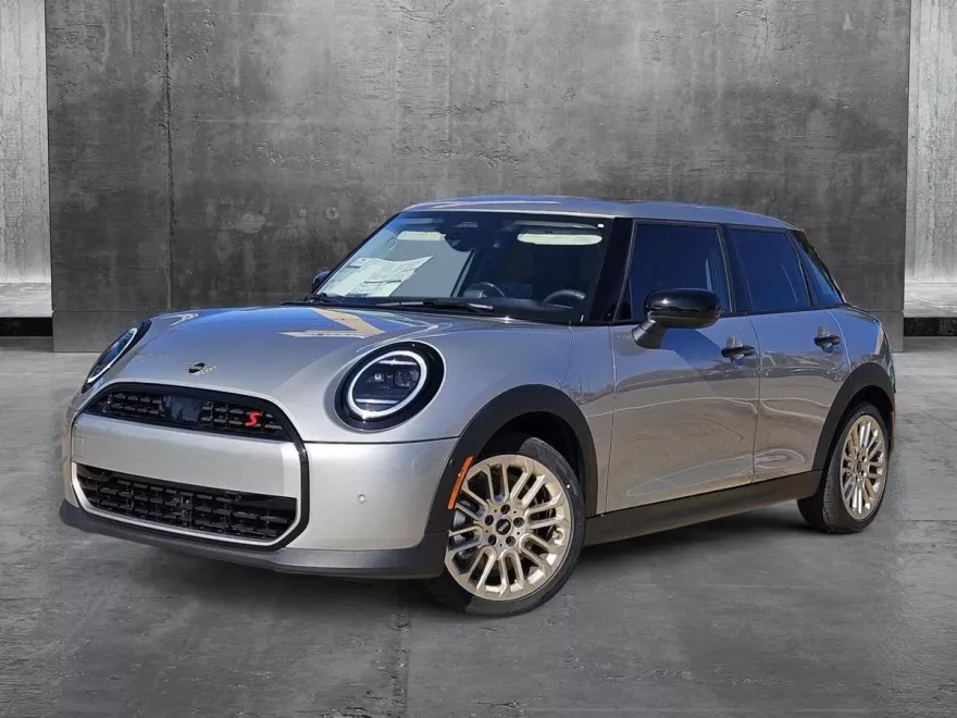 2025 Mini Cooper 4 Door Hardtop S photo 1