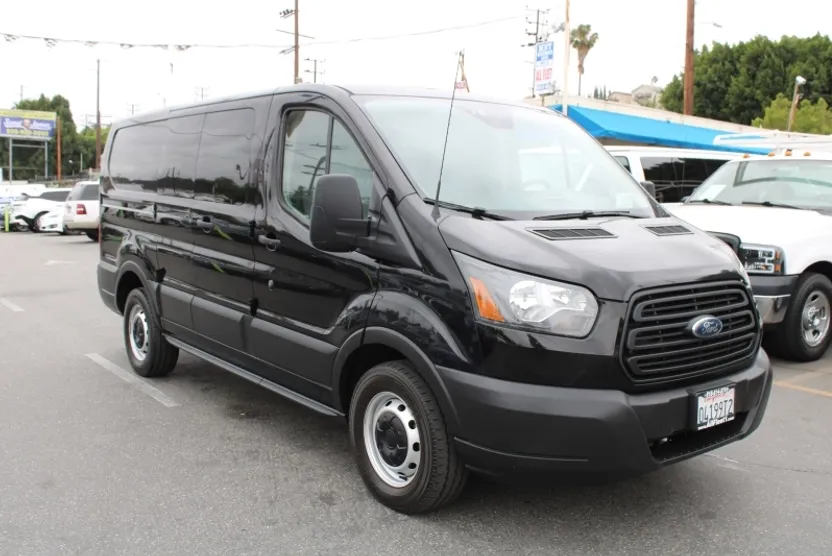 2019 Ford Transit photo 1