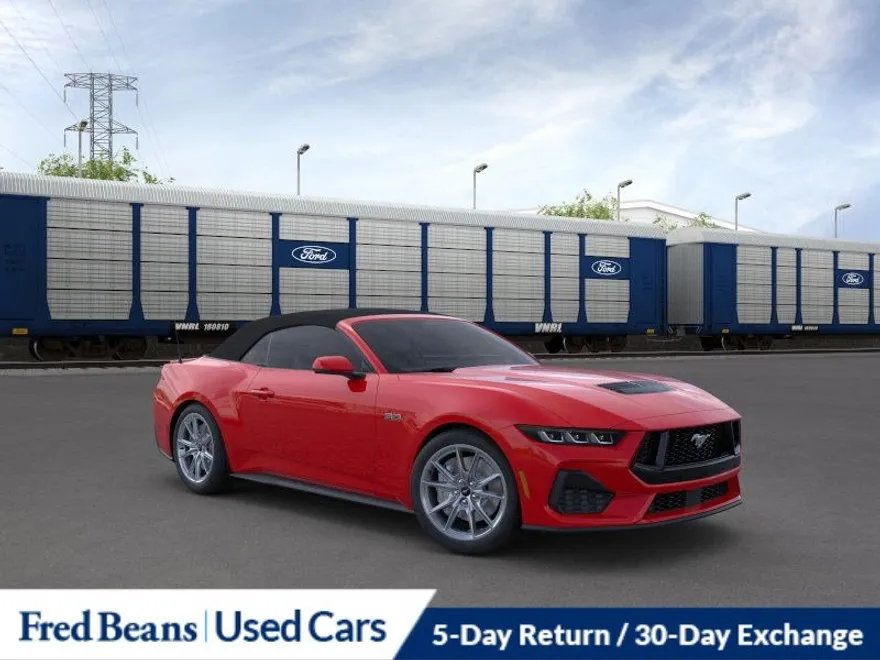 2025 Ford Mustang GT Premium Convertible photo 1
