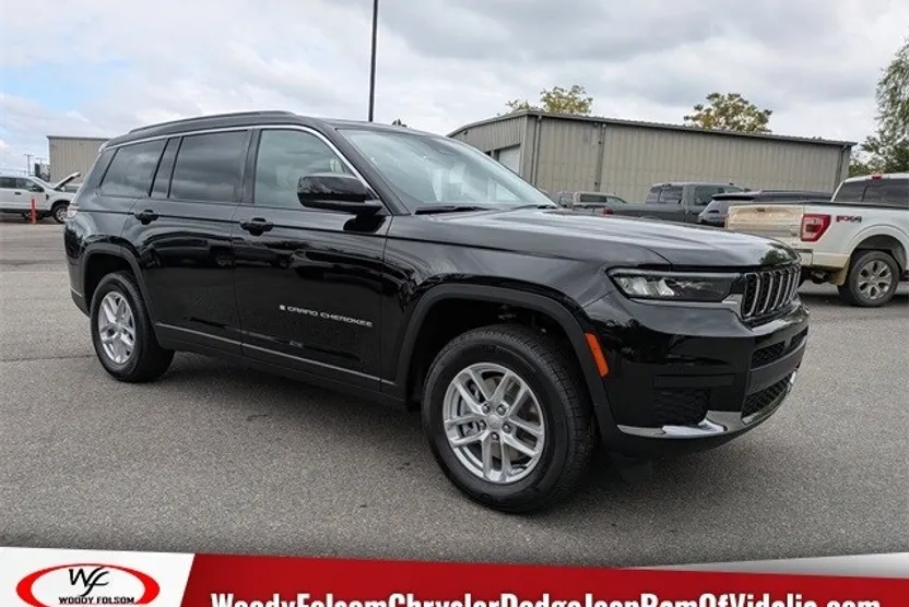 2025 Jeep Grand Cherokee Laredo photo 1