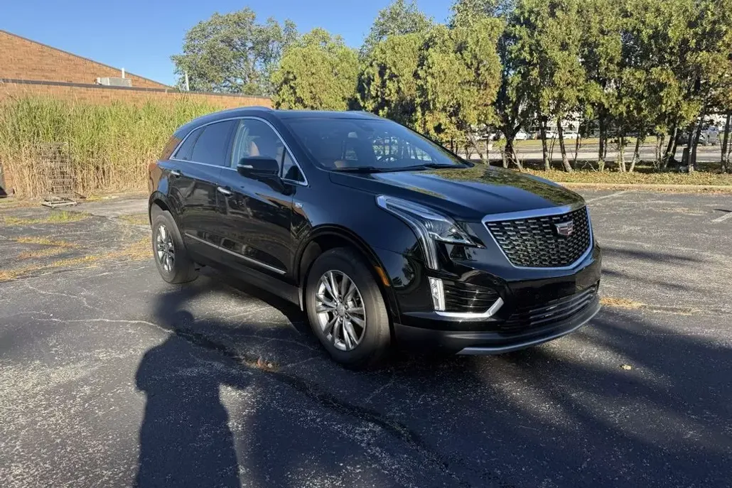 2023 Cadillac XT5 Premium Luxury photo 1