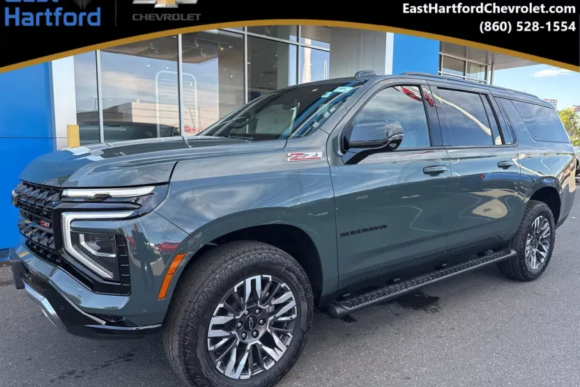 2025 Chevrolet Suburban Z71 photo 1