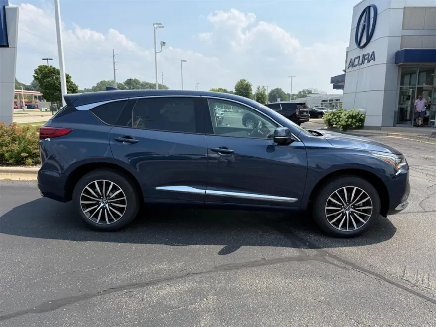 2025 Acura RDX Advance photo 1
