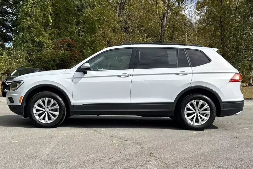 2018 Volkswagen Tiguan S photo 1
