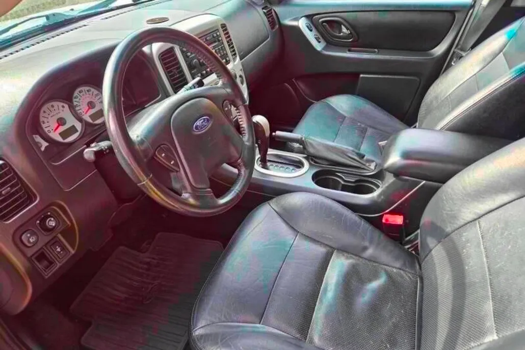 2007 Ford Escape Limited photo 1