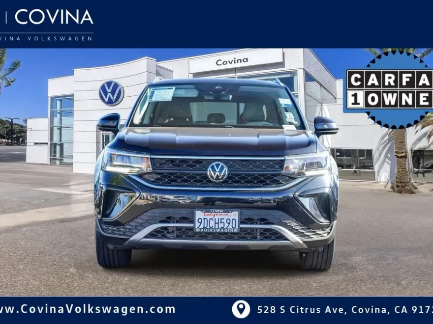 2023 Volkswagen Taos SE photo 1