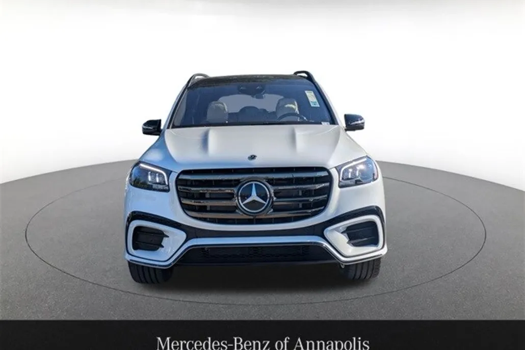 2026 Mercedes Benz GLS 580 4MATIC photo 1