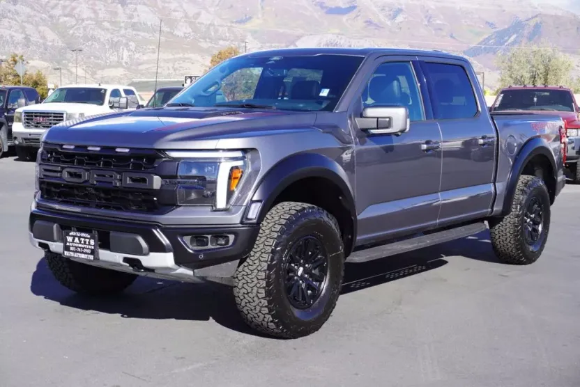 2025 Ford F-150 Raptor photo 1